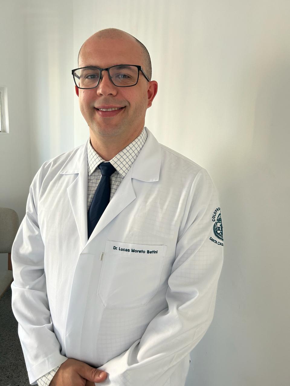 Dr. Lucas Betini - Coloproctologista e Cirurgião Geral em Vitória - Espírito Santo - ES